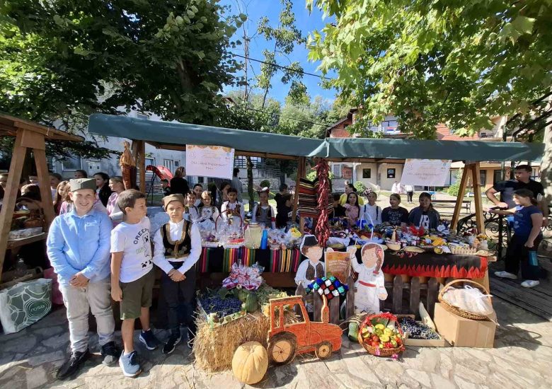 Сајам здраве хране и народног стваралаштва „Милена Татар”