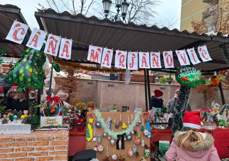 Један базар, мирис празника и мноштво жеља