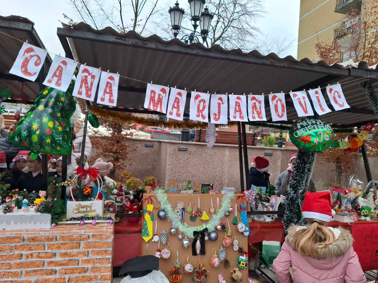 Један базар, мирис празника и мноштво жеља